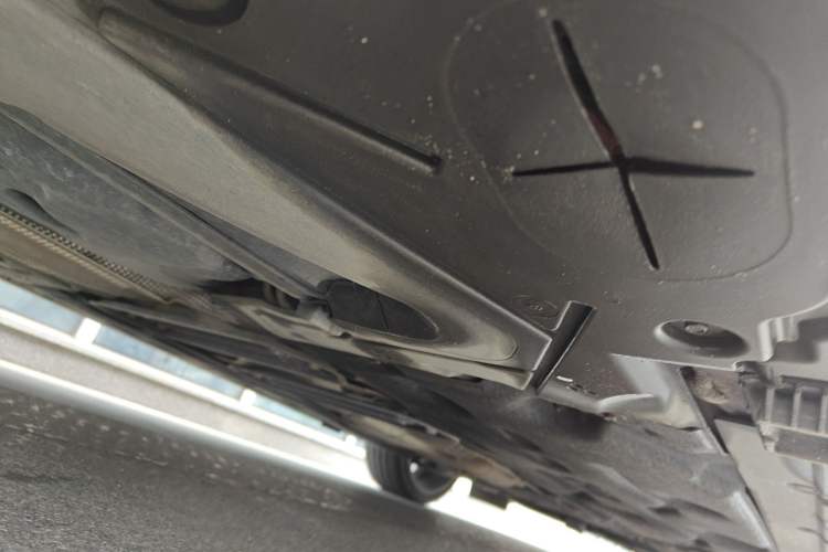 Used MINI 2022 2.0T COOPER S Artist Five-Door Edition Chassis Rear Right