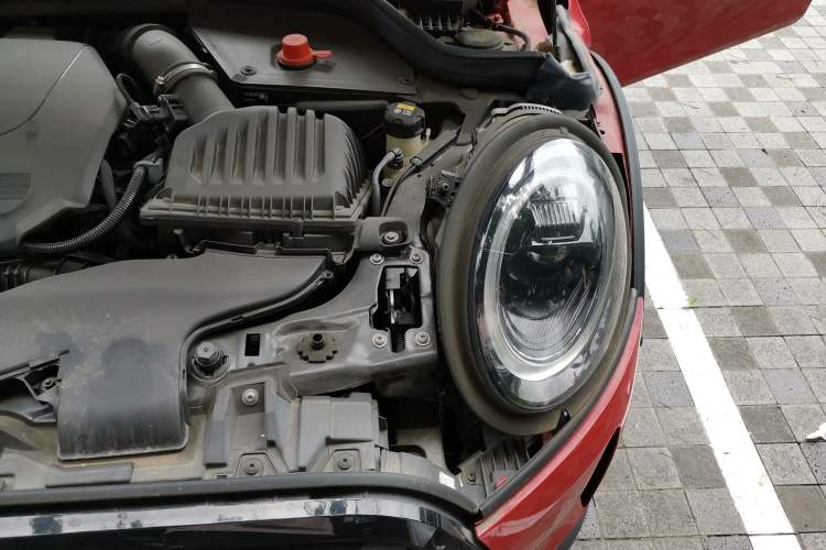 Used MINI 2022 Updated 2.0T COOPER S Artist Engine Bay Left