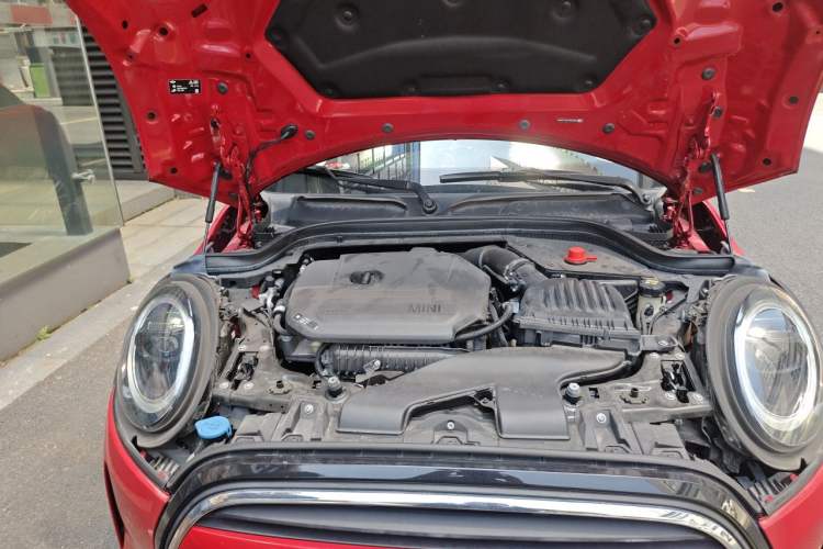 Used MINI 2022 Updated 1.5T COOPER Classic Edition Five-Door Version Engine Bay Right