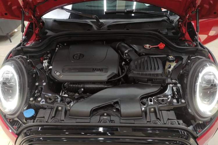 Used MINI 2022 1.5T ONE Engine Bay