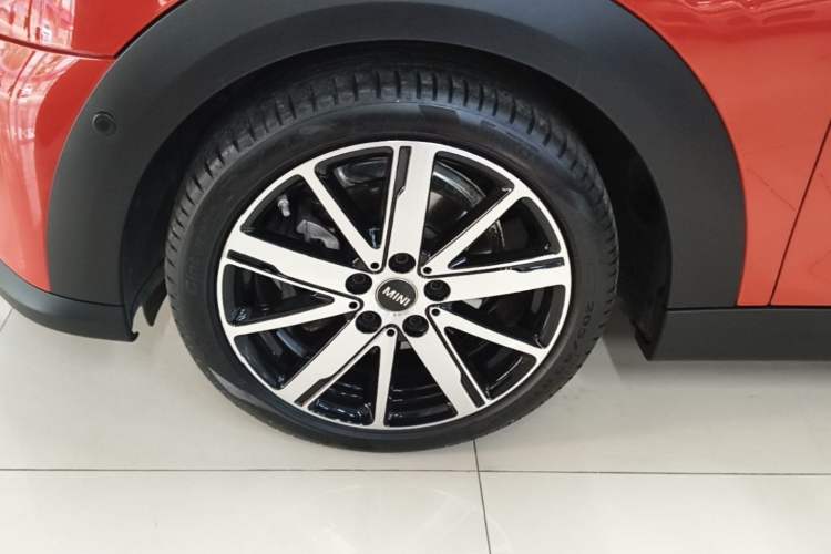Used MINI 2022 Updated 1.5T COOPER Artist Exterior 4