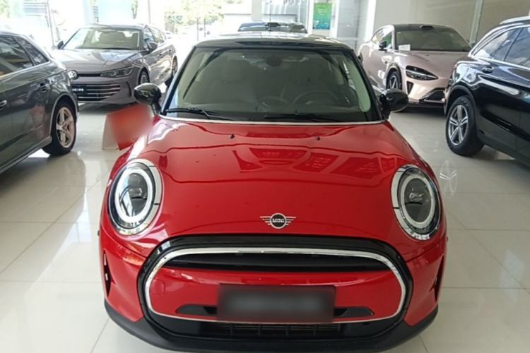 Used MINI 2022 Updated 1.5T COOPER Classic Edition Front