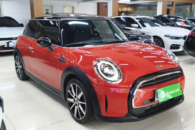 Used MINI 2022 Updated 1.5T COOPER Artist Front Right 45 Deg