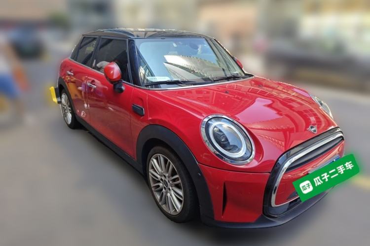 Used MINI 2022 Updated 1.5T COOPER Classic Edition Five-Door Version Front Right 45 Deg