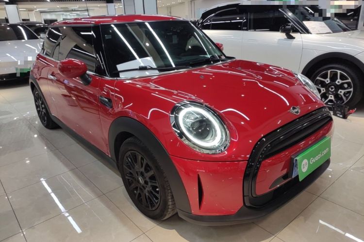 Used MINI 2022 1.5T ONE Front Right 45 Deg