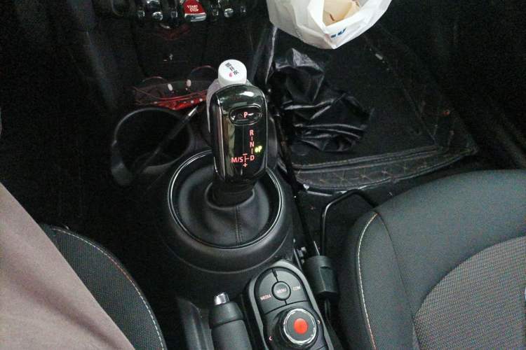 Used MINI 2022 Updated 1.5T ONE Gear Lever