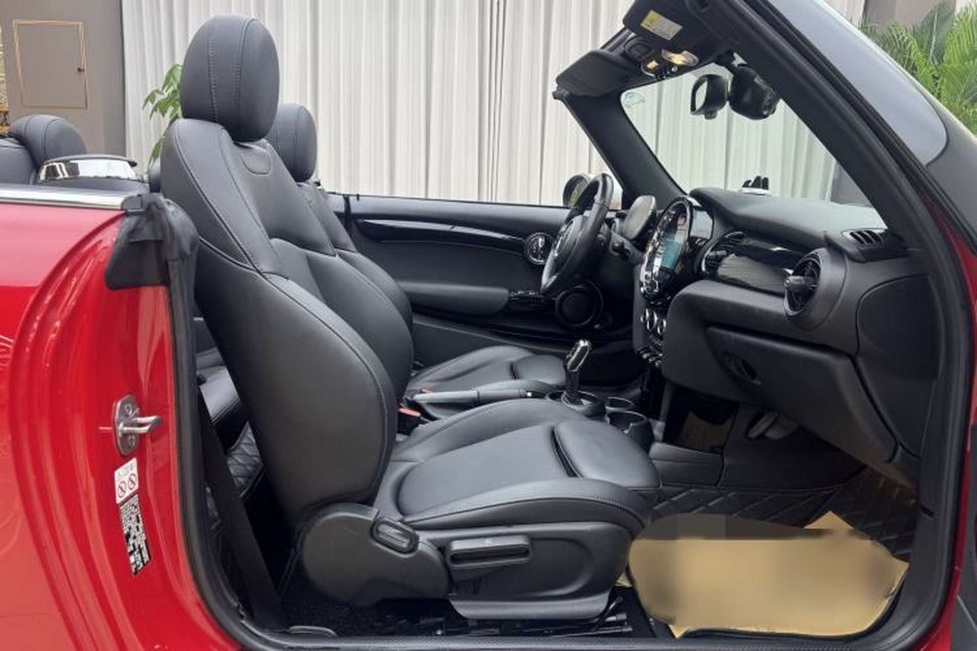 Used MINI 2022 Revised 1.5T COOPER CABRIO Classic Edition Interior 4