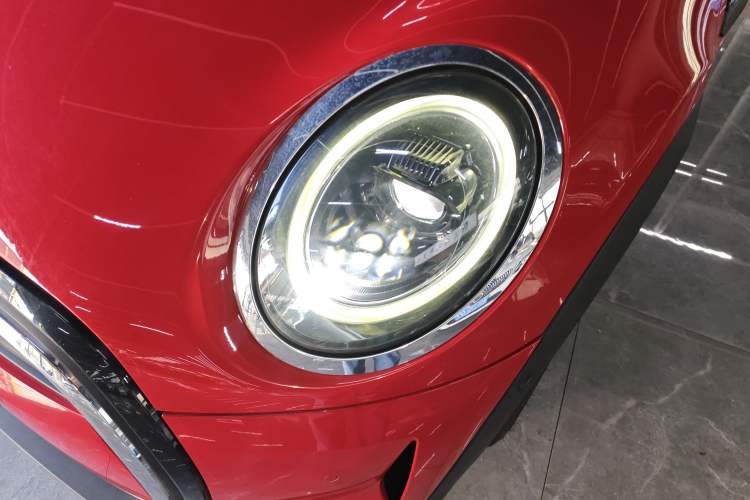 Used MINI 2022 1.5T COOPER Classic Edition Five-Door Version Left Front Headlight