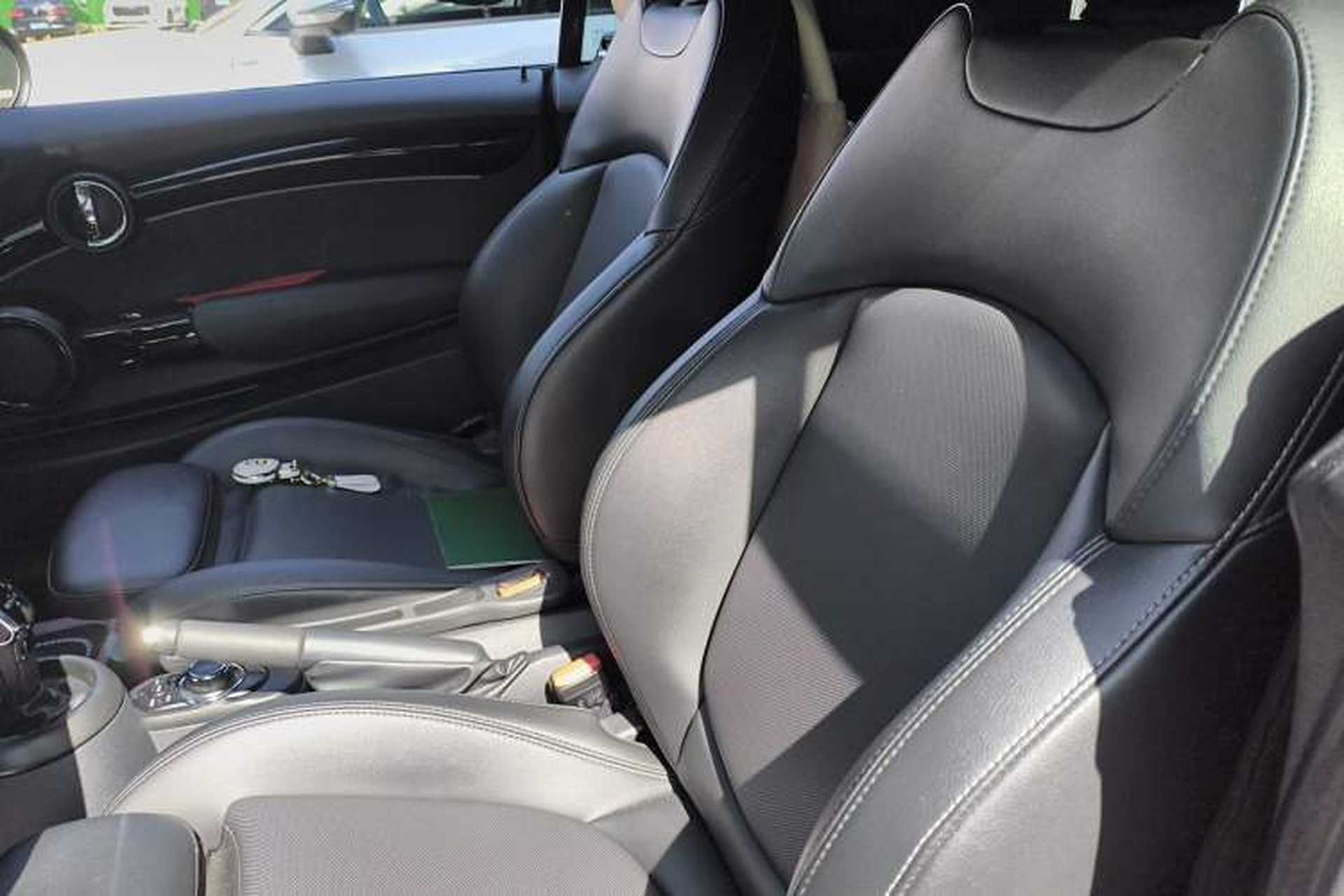 Used MINI 2022 1.5T COOPER CABRIO Classic Edition Left Front Seat