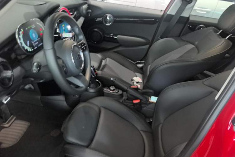 Used MINI 2022 1.5T COOPER Artist Five-Door Edition Left Front Seat