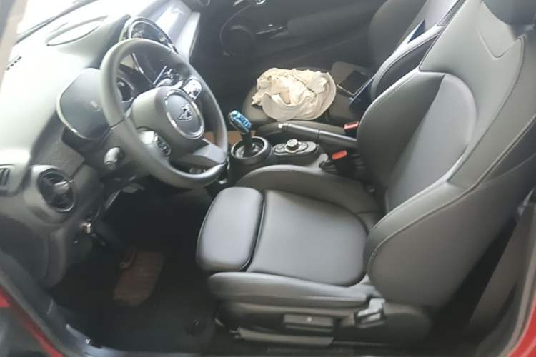 Used MINI 2022 Updated 1.5T COOPER Classic Edition Left Front Seat