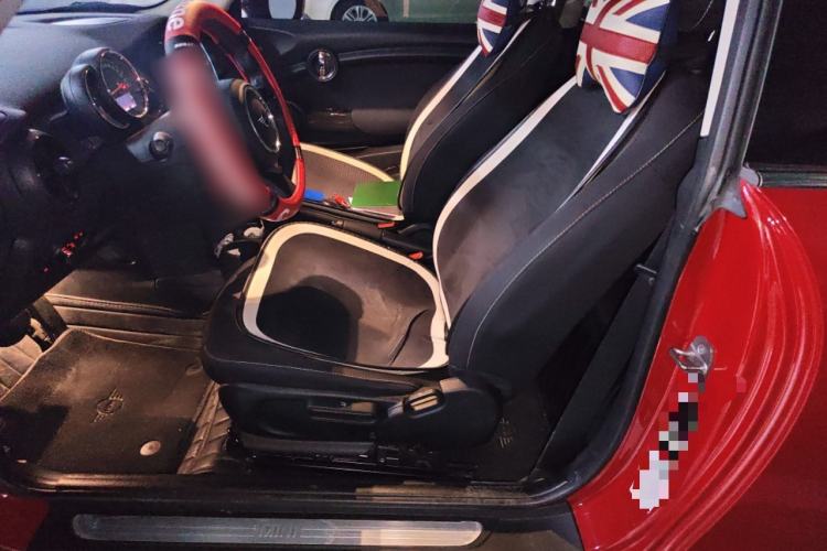 Used MINI 2022 Updated 1.5T ONE Left Front Seat