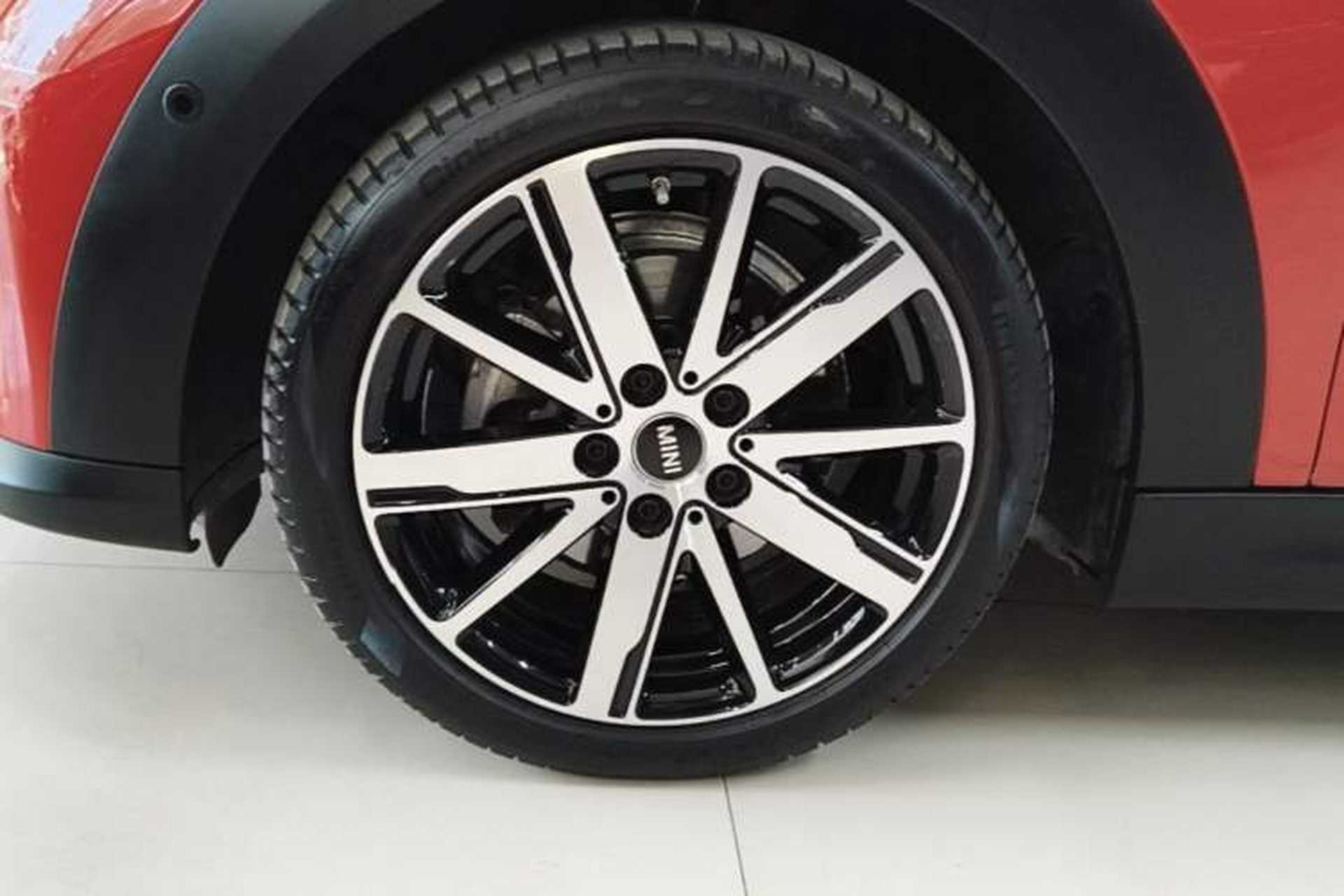 Used MINI 2022 Updated 1.5T COOPER Artist Left Front Wheel Hub