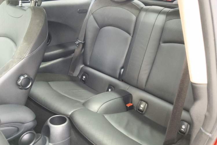 Used MINI 2022 Updated 1.5T COOPER Artist Left Rear Seat