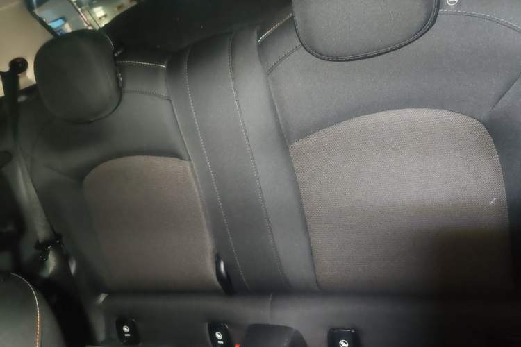 Used MINI 2022 1.5T ONE Left Rear Seat