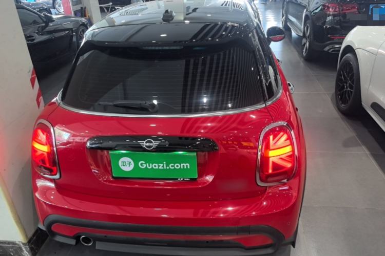 Used MINI 2022 1.5T COOPER Artist Five-Door Edition Rear