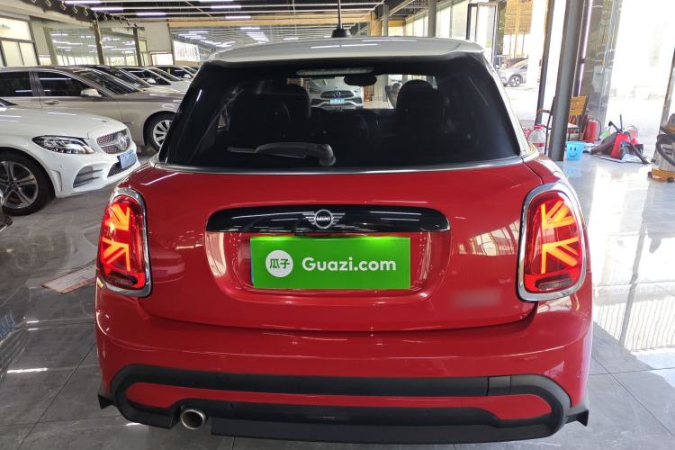 Used MINI 2022 1.5T COOPER Classic Edition Five-Door Version Rear