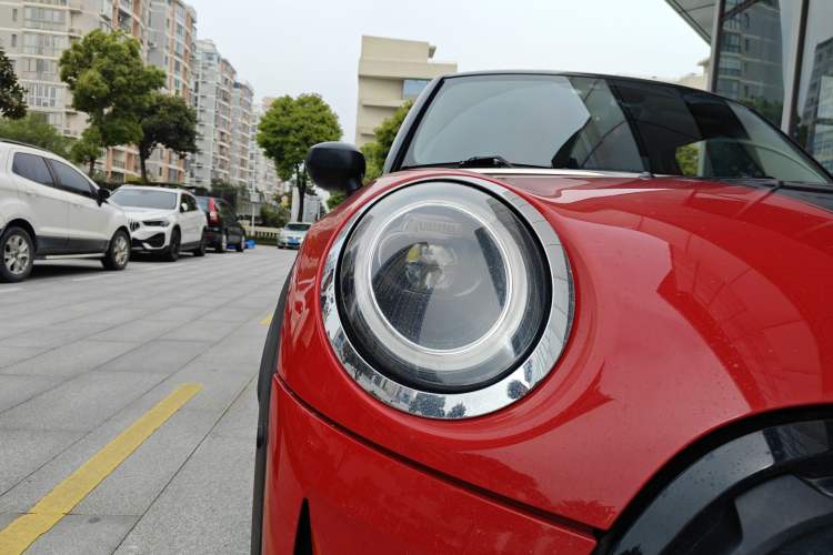 Used MINI 2022 2.0T COOPER S Artist Five-Door Edition Right Front Headlight