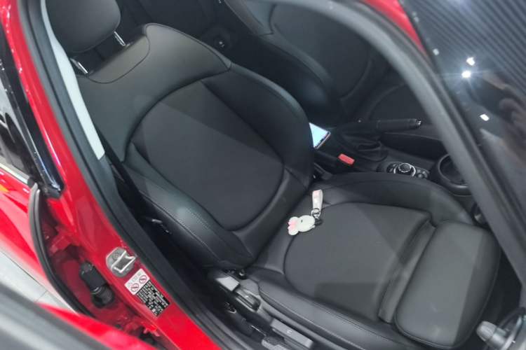 Used MINI 2022 1.5T COOPER Artist Five-Door Edition Right Front Seat