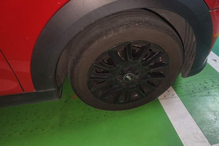 Used MINI 2022 Updated 1.5T ONE Right Front Wheel Hub