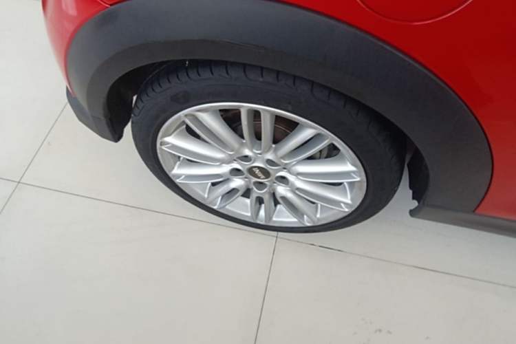 Used MINI 2022 Updated 1.5T COOPER Classic Edition Right Rear Wheel Hub