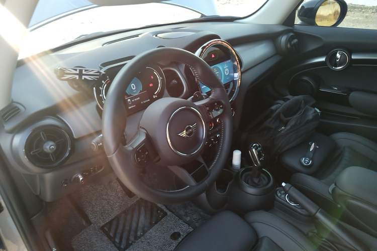 Used MINI 2022 Updated 2.0T COOPER S Artist Steering Wheel