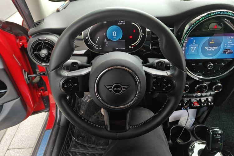 Used MINI 2022 2.0T COOPER S Artist Five-Door Edition Steering Wheel