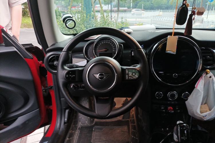 Used MINI 2022 Updated 1.5T ONE Steering Wheel