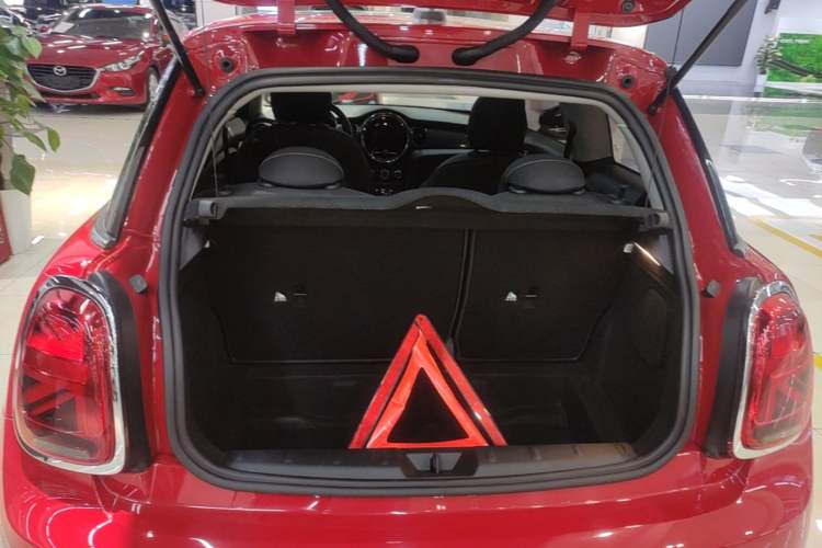 Used MINI 2022 1.5T ONE Trunk