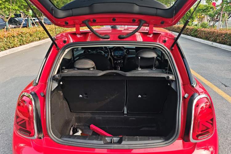 Used MINI 2022 1.5T ONE Trunk