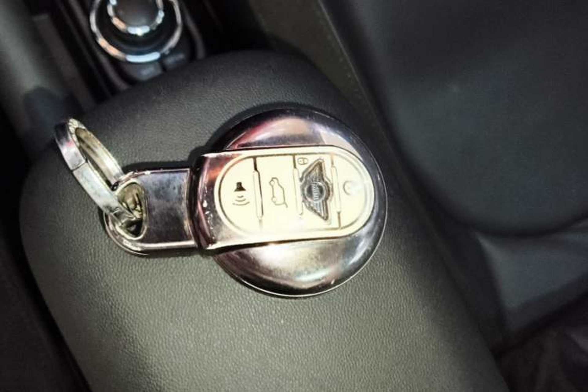 Used MINI 2022 Updated 1.5T COOPER Artist Vehicle Key