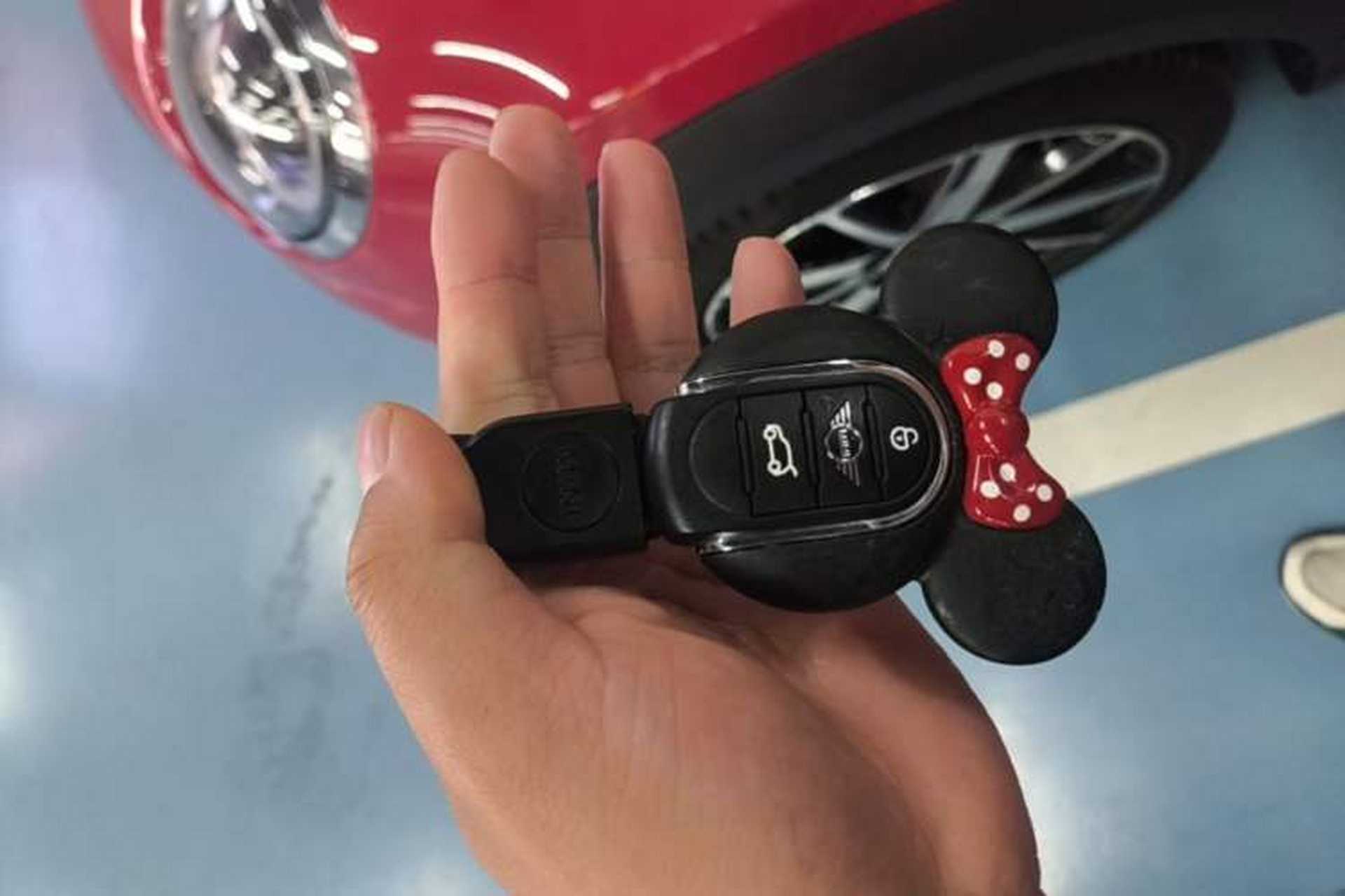 Used MINI 2022 1.5T COOPER Artist Five-Door Edition Vehicle Key