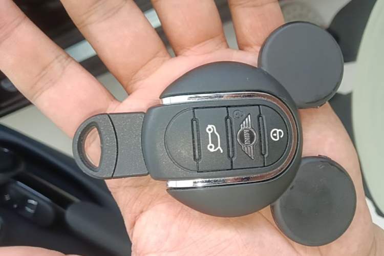 Used MINI 2022 Updated 1.5T COOPER Classic Edition Vehicle Key