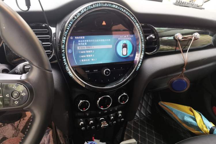 Used MINI 2022 1.5T COOPER Five-Door Edition The Coopers Commemorative Version Audio And AC Panel
