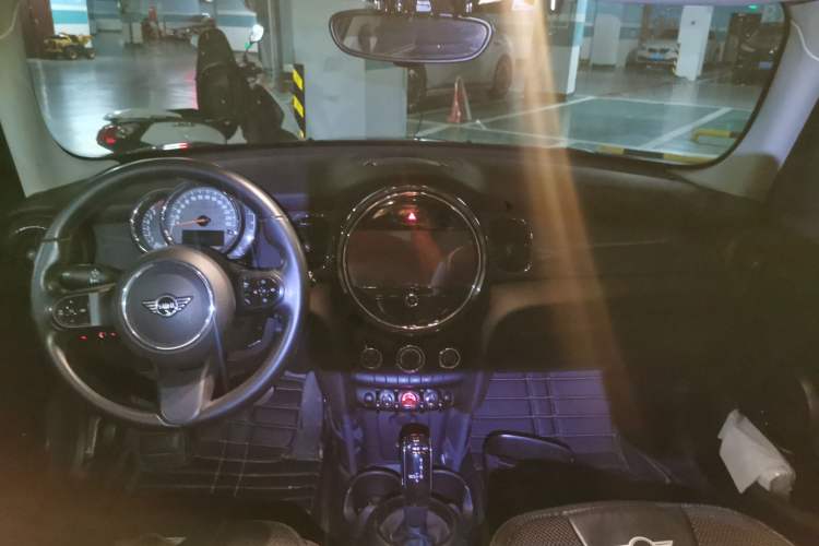 Used MINI 2022 Updated 1.5T ONE Five-Door PLUS Edition Center Console