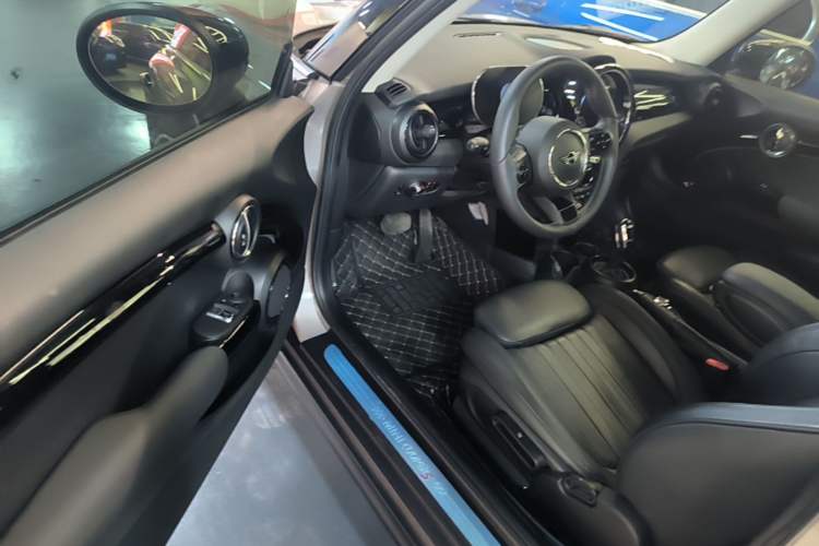 Used MINI 2022 Updated 2.0T COOPER S Artist Driver Seat