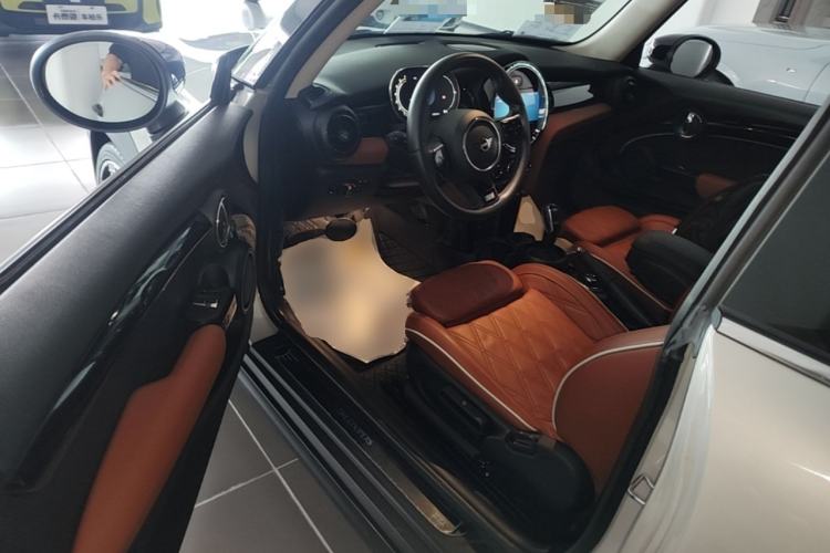 Used MINI 2022 1.5T COOPER The Coopers Commemorative Edition Driver Seat