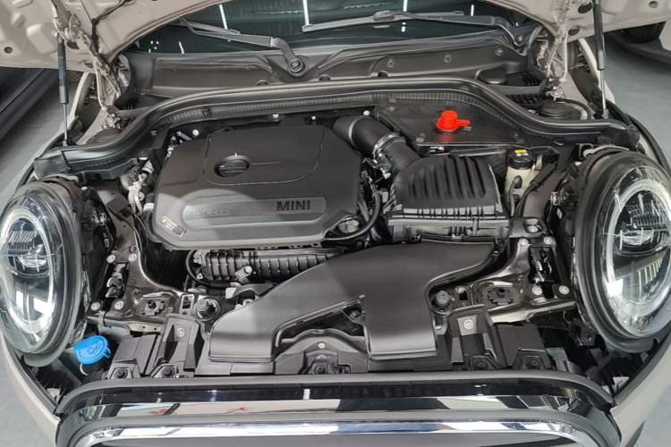 Used MINI 2022 1.5T COOPER Artist Engine Bay