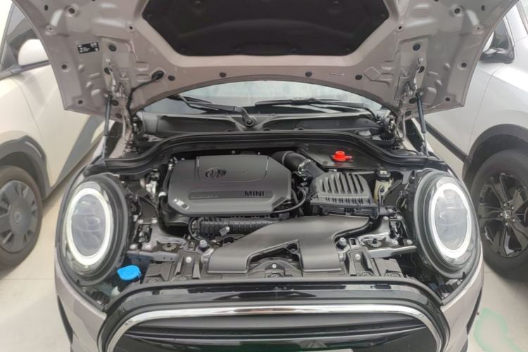 Used MINI 2022 Updated 1.5T COOPER Artist Engine Bay