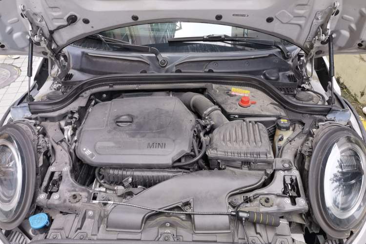 Used MINI 2022 1.5T COOPER Five-Door Edition The Coopers Commemorative Version Engine Bay