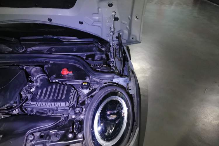 Used MINI 2022 Updated 1.5T ONE Five-Door PLUS Edition Engine Bay Left