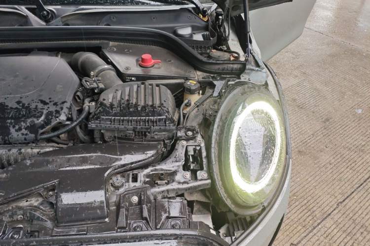 Used MINI 2022 Updated 1.5T COOPER Classic Edition Engine Bay Left