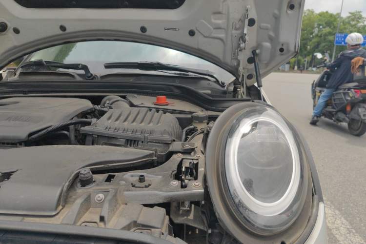 Used MINI 2022 1.5T COOPER The Coopers Commemorative Edition Engine Bay Left
