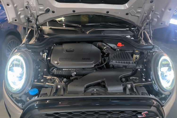 Used MINI 2022 Updated 2.0T COOPER S Artist Engine Bay