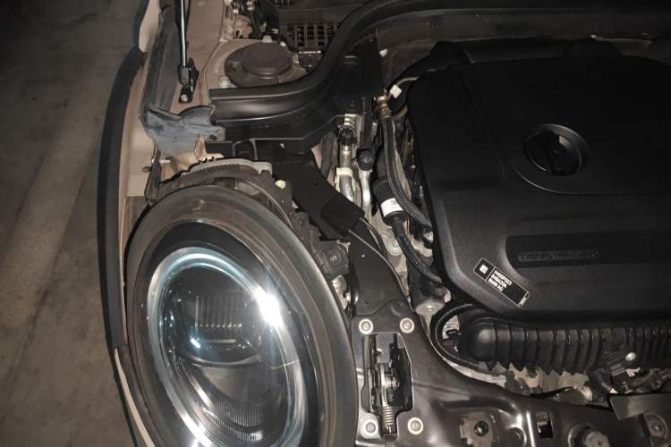 Used MINI 2022 Revised 2.0T COOPER S Artist Five-Door Edition Engine Bay Right
