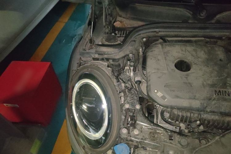 Used MINI 2022 Updated 1.5T COOPER Classic Edition Engine Bay Right