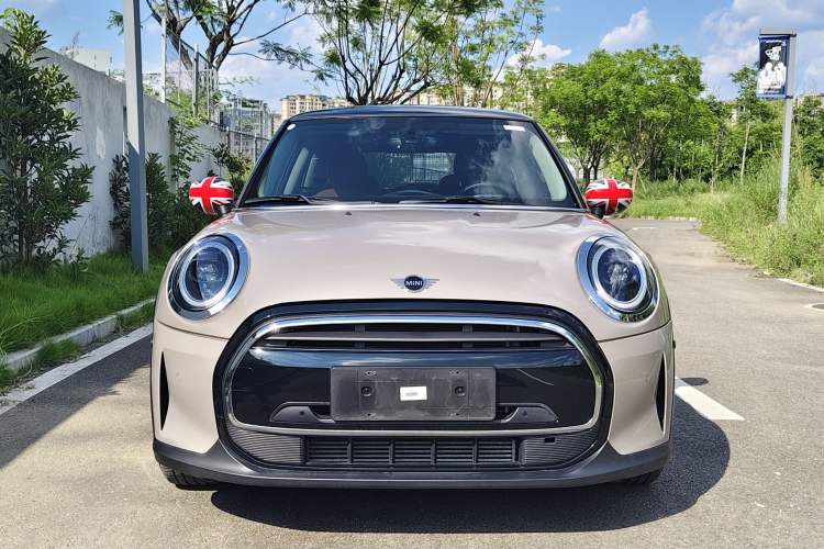 Used MINI 2022 Updated 1.5T COOPER Artist Exterior 1