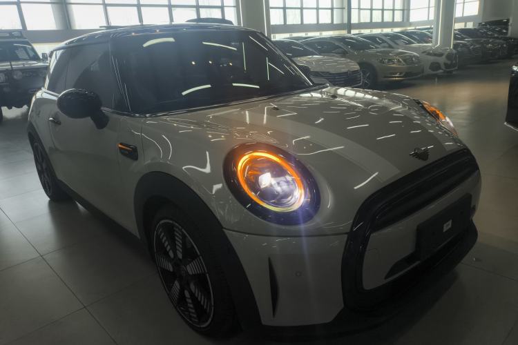 Used MINI 2022 Updated 1.5T COOPER Artist Exterior 1