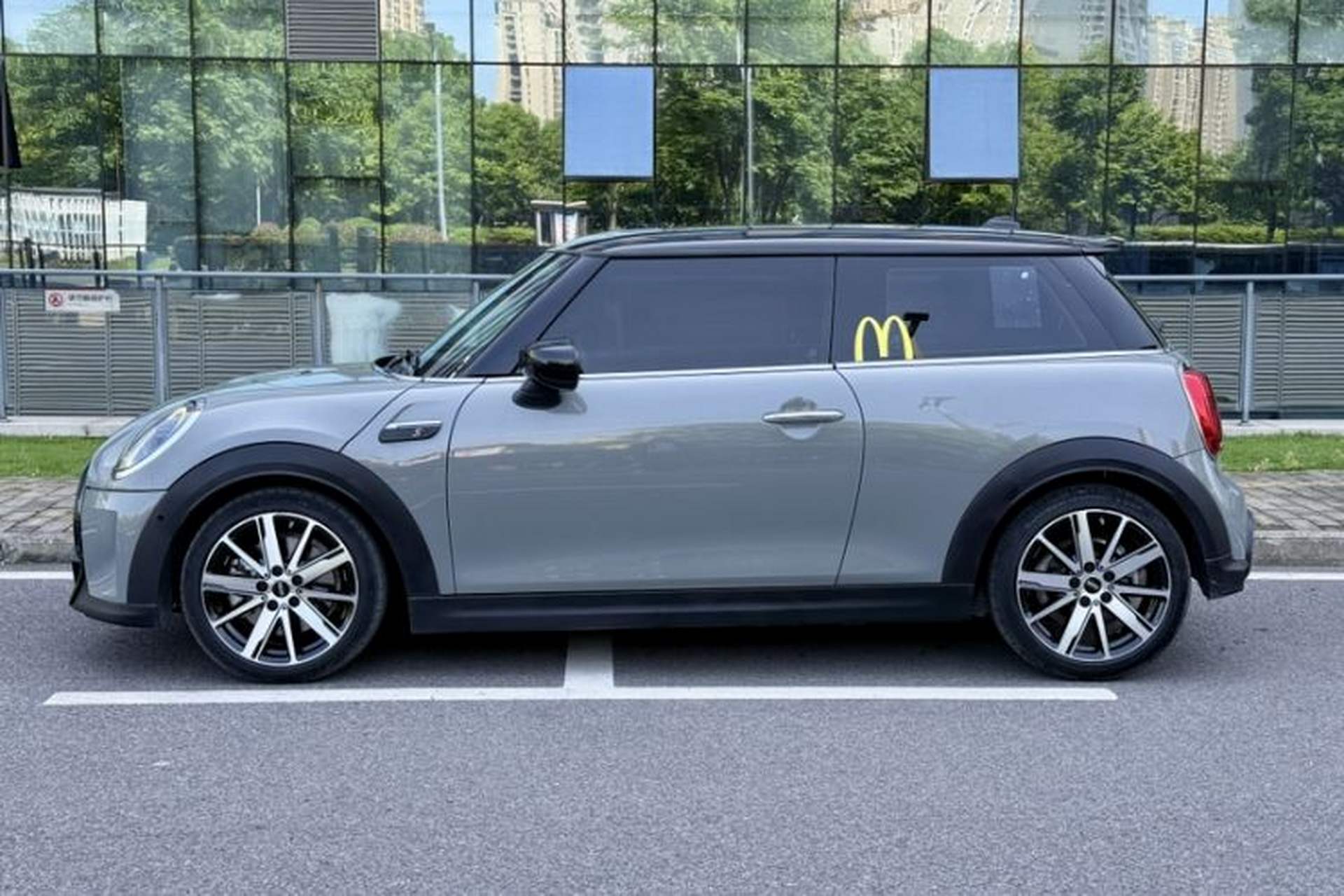 Used MINI 2022 2.0T COOPER S Classic Edition Exterior 2