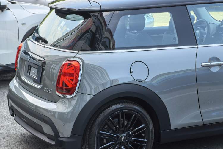 Used MINI 2022 1.5T COOPER Artist Exterior 5
